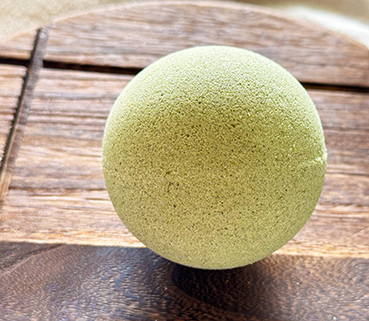 Bombe de bain artisanale - Paysage marin - Grande (Premium) avec huiles essentielles de romarin et d'eucalyptus