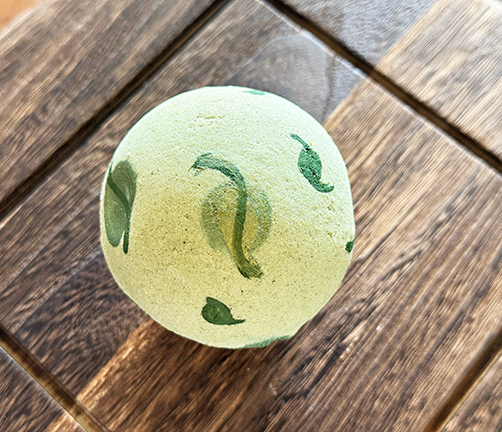 Artisan Bath Bomb - Garden of Life - Large (Basique) w/ Rosemary & Eucalyptus EO