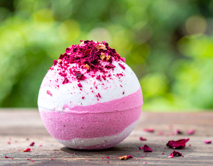 Bombe de bain artisanale - Noix de coco et rose - Grande (Luxe)