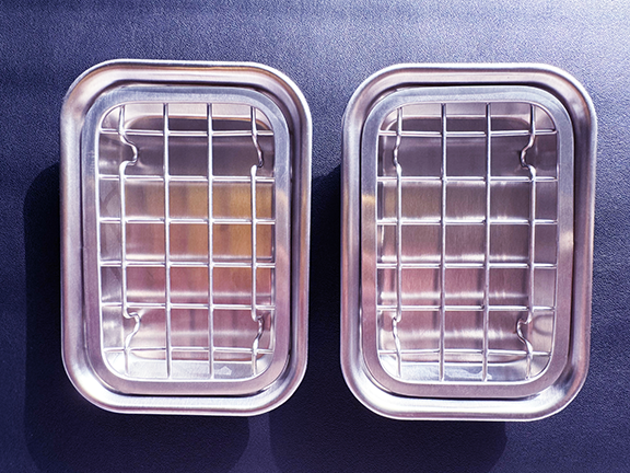 AO Accessory - Single Bar-Mesh Soap Holder, Metal (Silver)