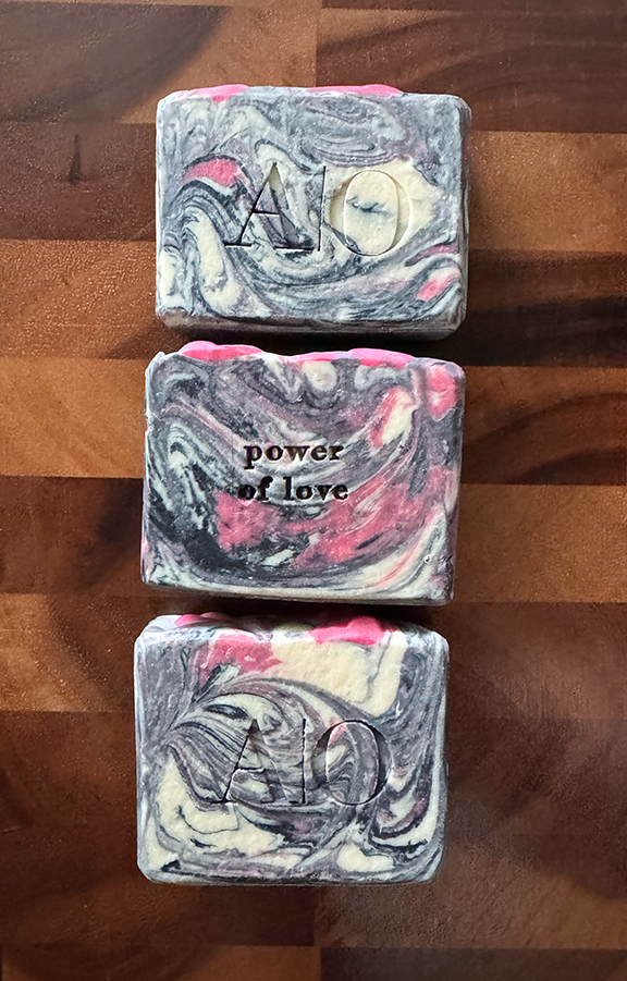 Artisan Soap Bar - Retro Valentine